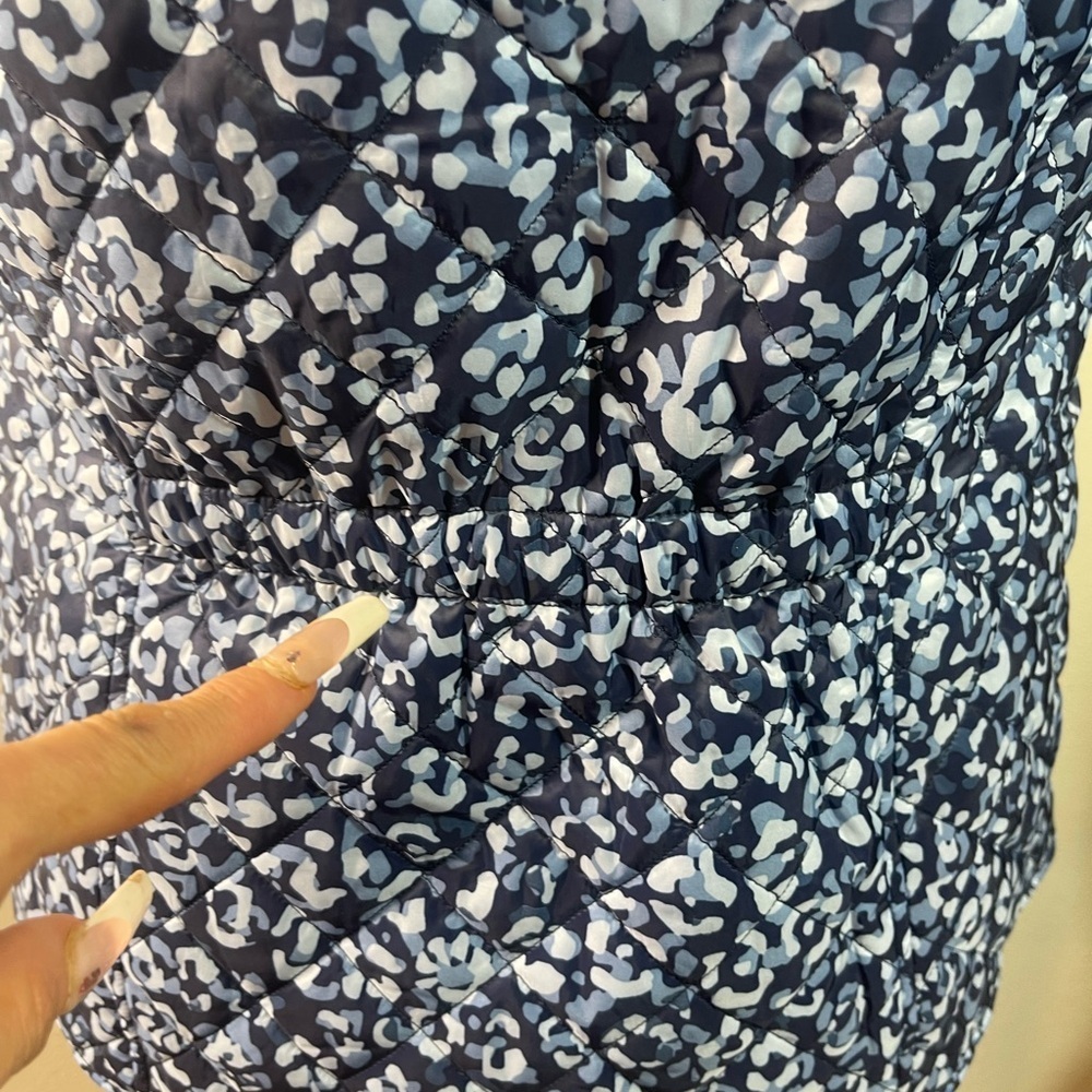 Talbots Quilted Puffer Vest Womens Blue Floral Full Zip Fleece Lined - Picture 5 of 7